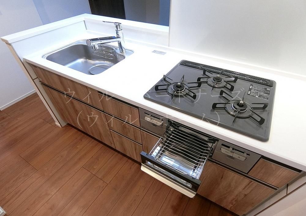 �y�L�b�`���z�@3���K�X�R�����ɃO�����t���I