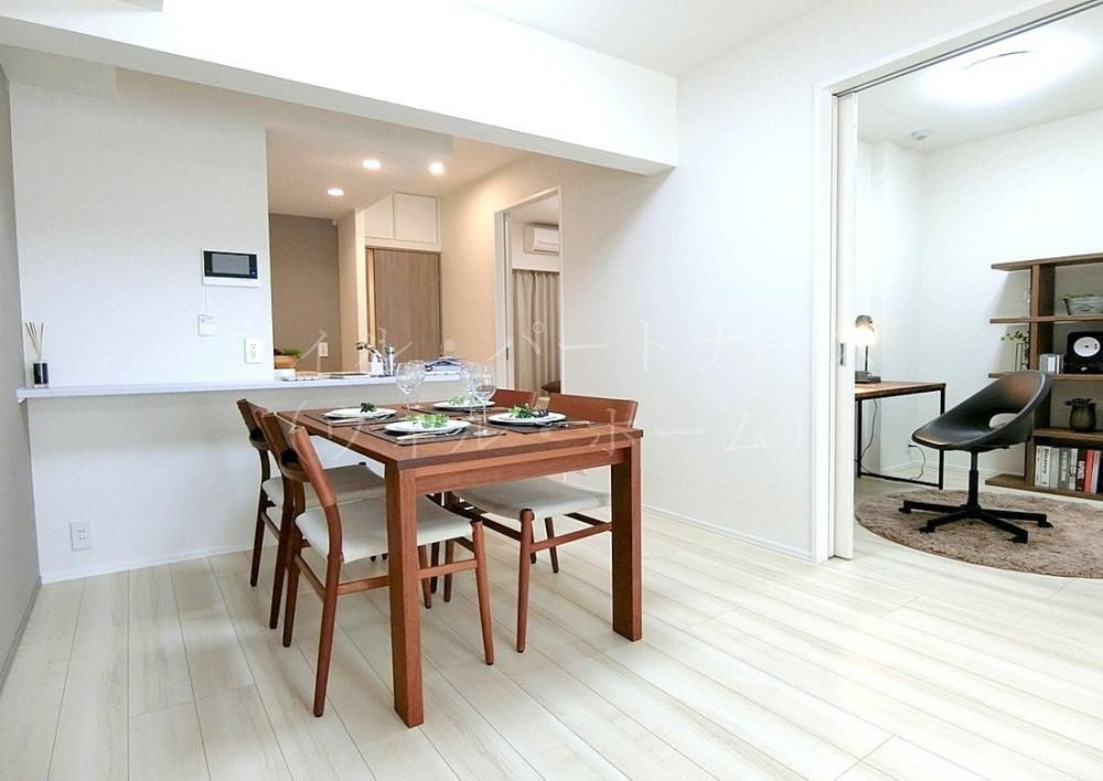 �y�Z�L�����e�B�z�@���Ԏ�蓯�d�l/���f�����[���摜�ł�