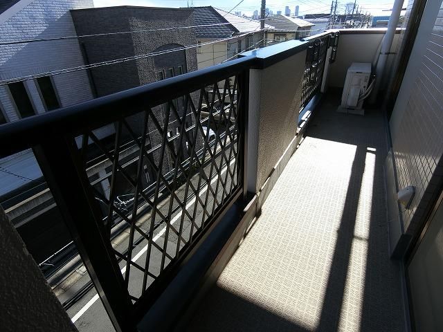 �y�o���R�j�[�z�@