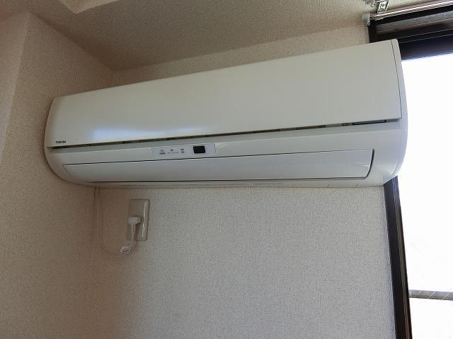 �y���̑��ݔ��z�@