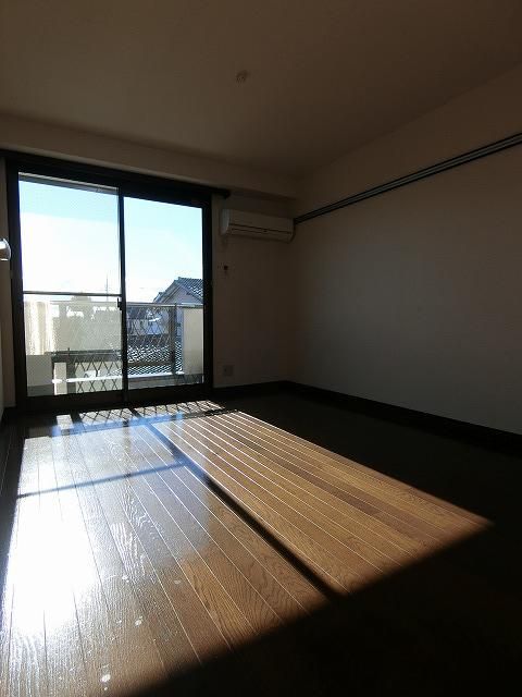 �y���̑������E�X�y�[�X�z�@