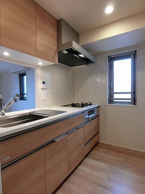 �y�L�b�`���z�@