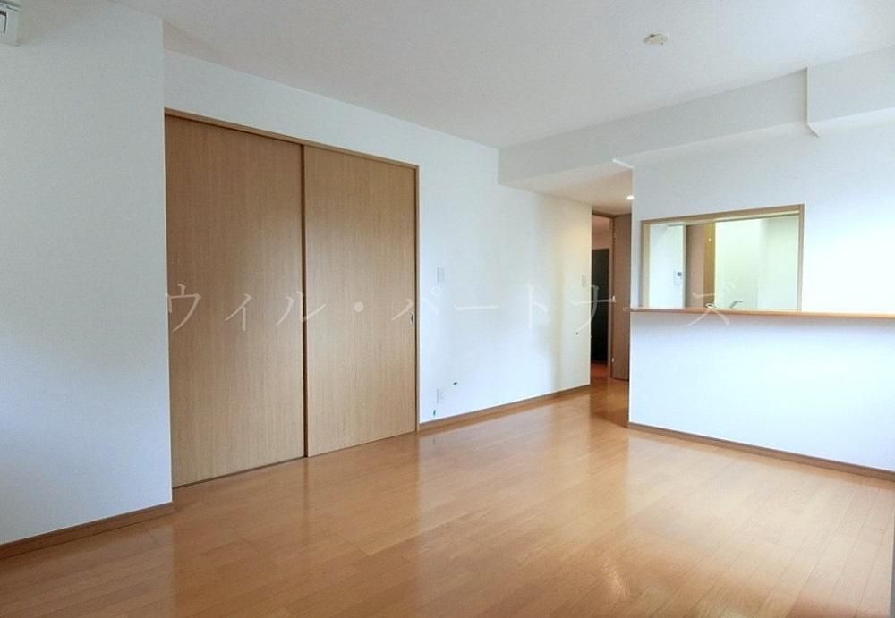 �y�����E���r���O�z�@�N���[�j���O�O�̎B�e�摜�ł�