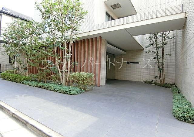 �y�Z�L�����e�B�z�@�a���_���e�C�X�g�f�G�ł�